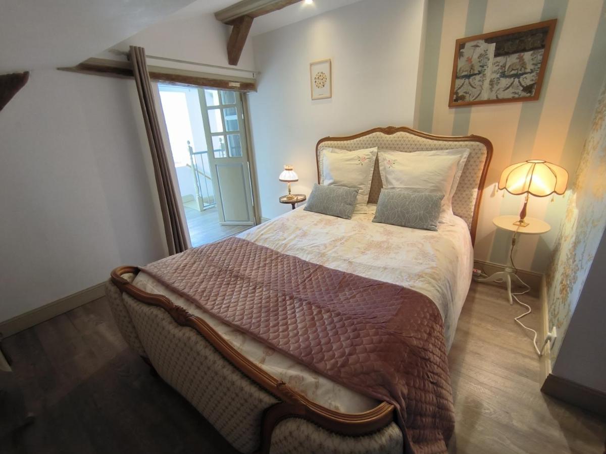 Gites Le Vieux Vinzelles 볼빅 외부 사진