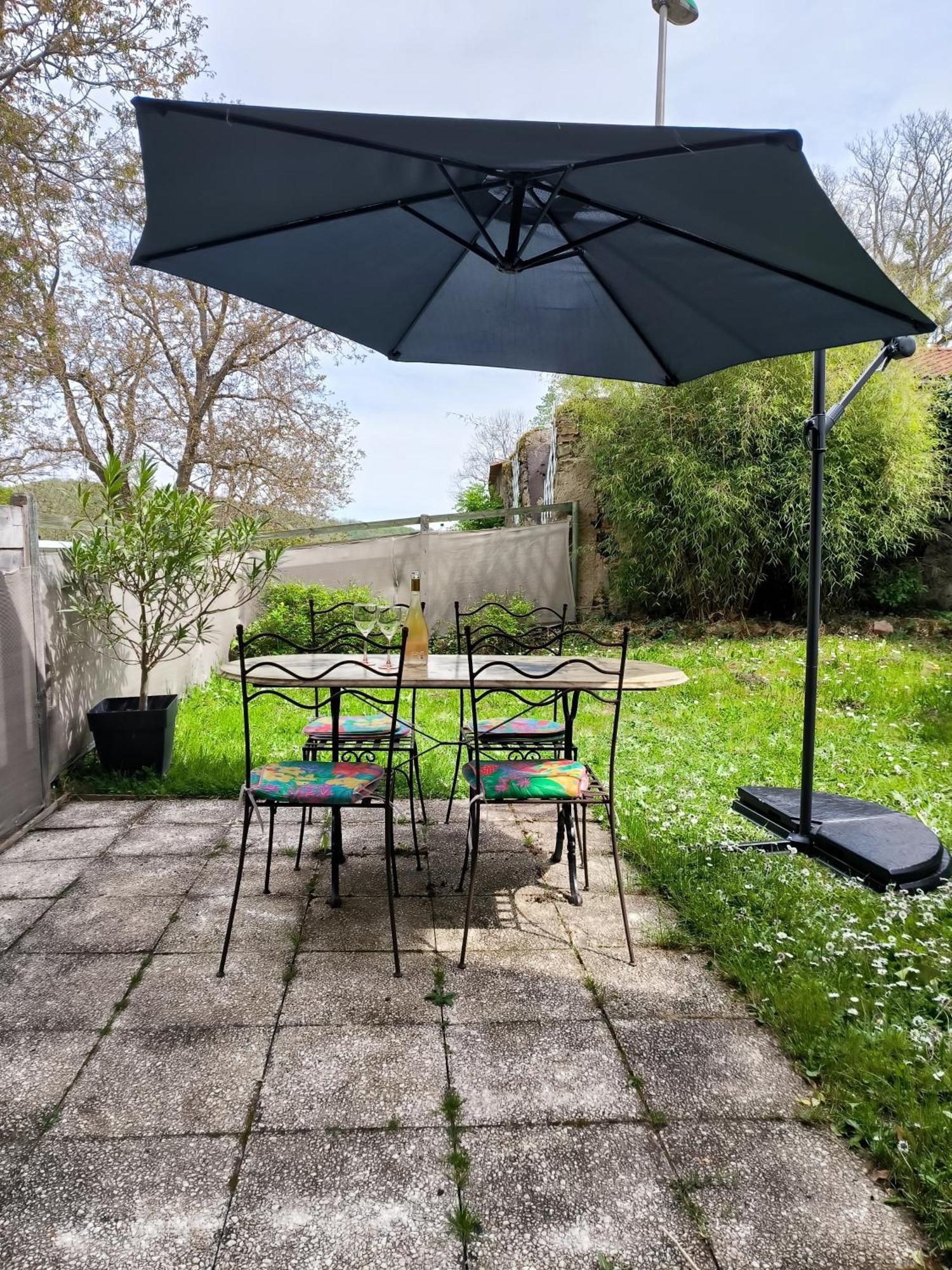 Gites Le Vieux Vinzelles 볼빅 외부 사진